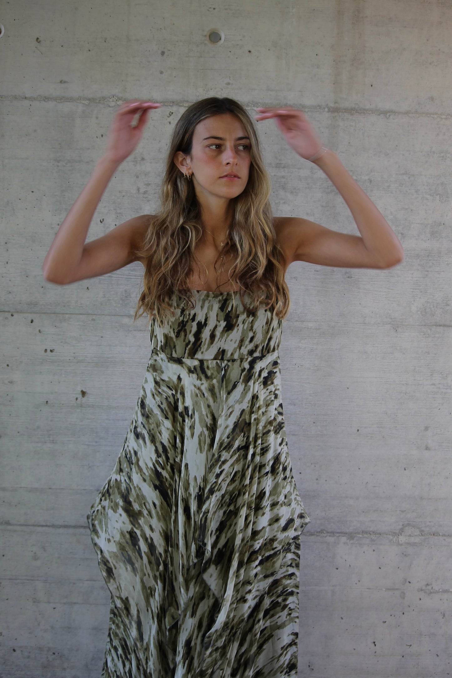 Tot-hom silk flounce maxi dress